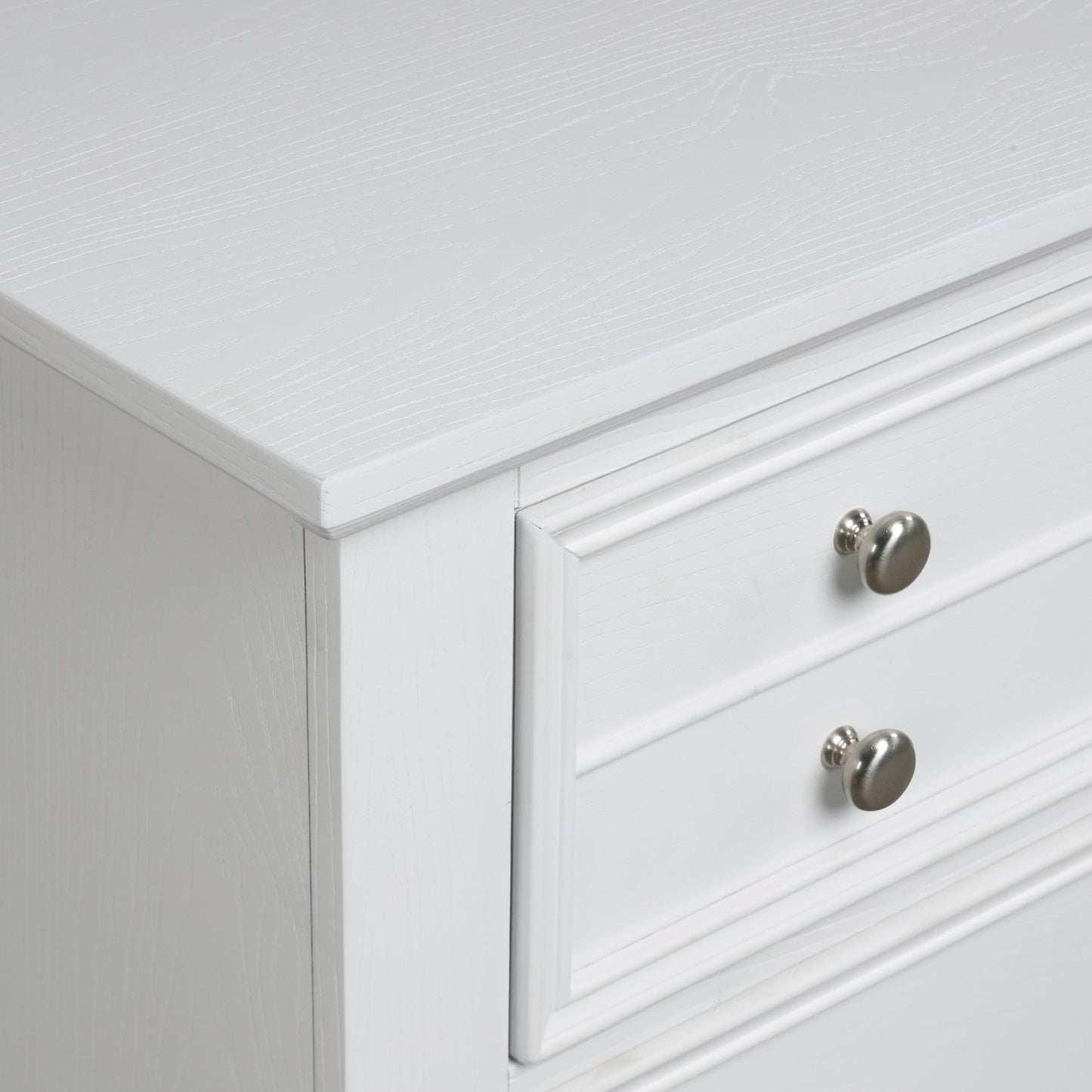 Jamestown - Chest - White