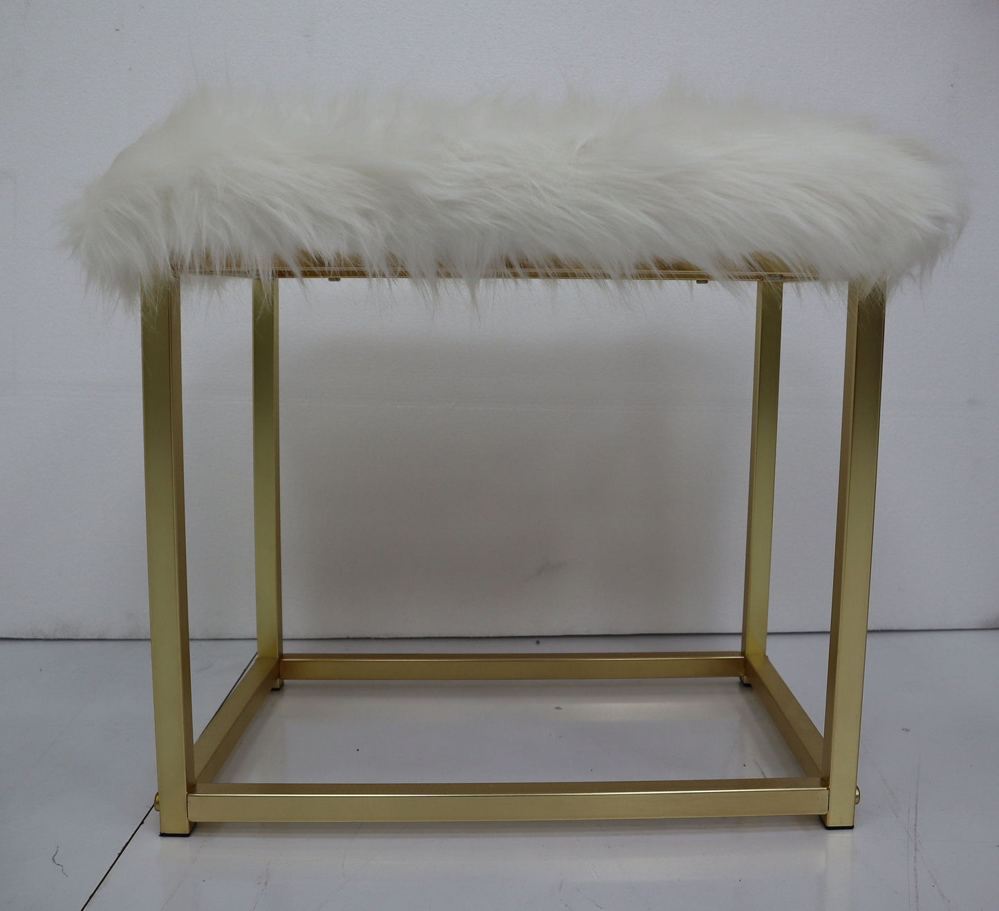 Adao - Vanity Mirror & Stool - Faux Fur, Mirror, White & Brass