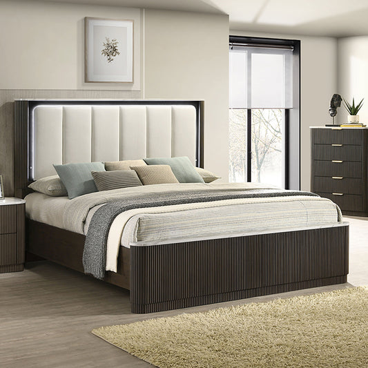 Lantrisant - 5 Pc Queen Bedroom Set w/ 2 Nightstnads