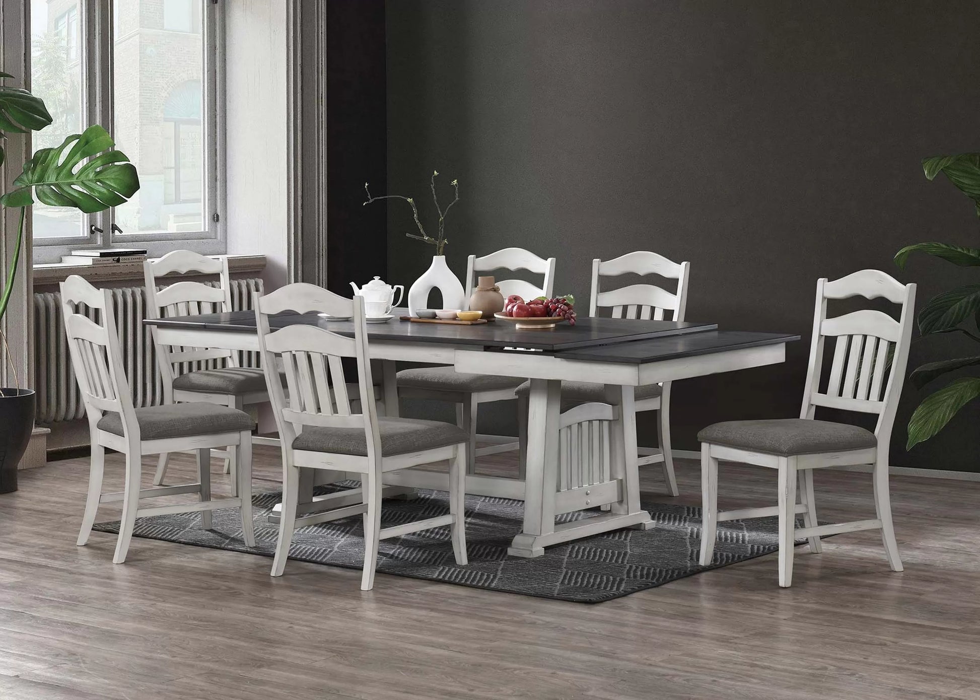 F1798 dining chair detail