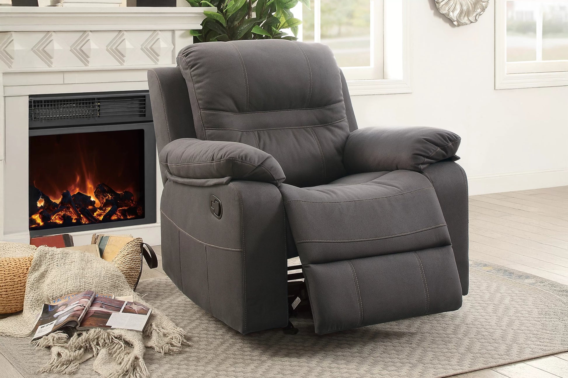 Poundex F6700 recliner