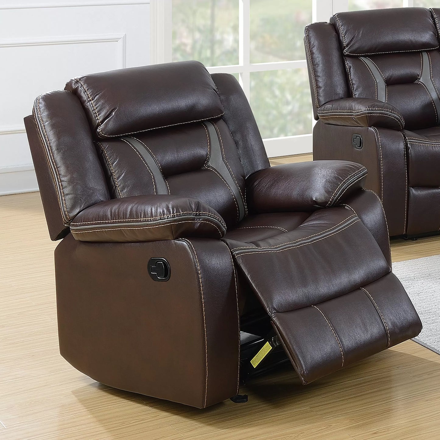Poundex F6796 recliner
