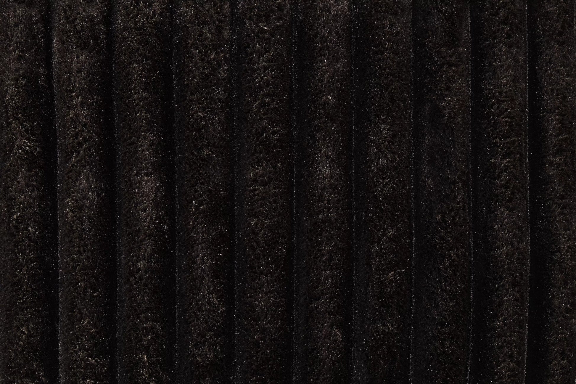 F7125 Onyx Convertible Sofa — view 4