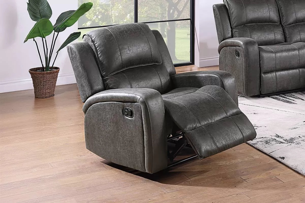 Poundex F8781 recliner