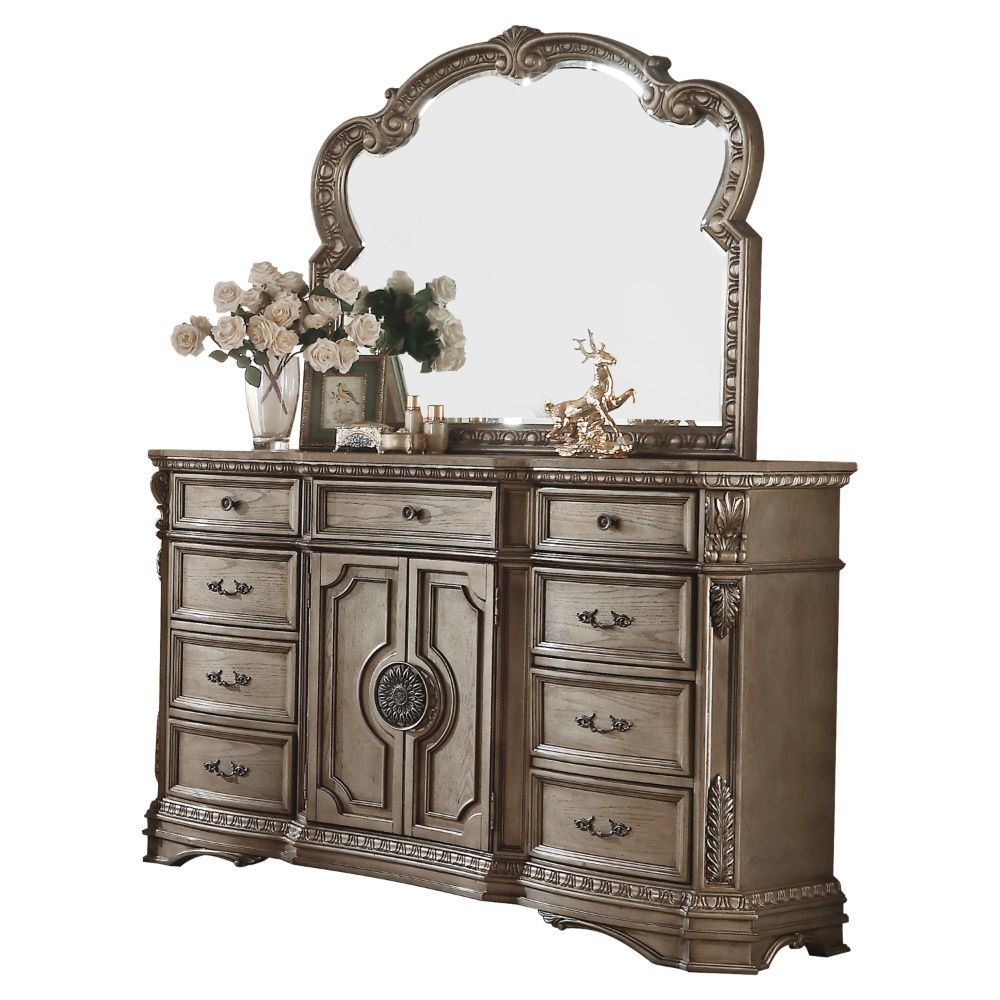 Northville - Dresser With Wooden Top - Antique Silver
