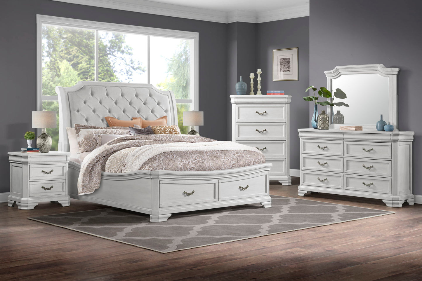 Lyndhurst - Chest