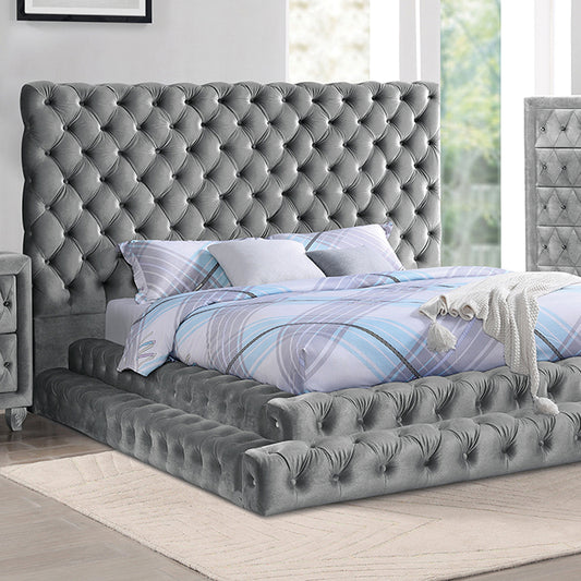 Stefania - Queen Bed