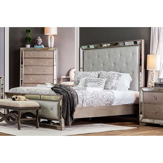 Loraine - 5 Pc Queen Bedroom Set