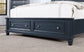 Manzanillo - 5 Pc Queen Bedroom Set