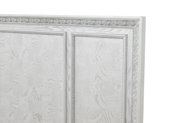 Stella Mia - 5 Pc Queen Panel Bedroom Set