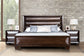 Hinwitz - 5 Pc Queen Bedroom Set