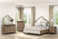 Lyris - 4 Pc Queen Bedroom Set
