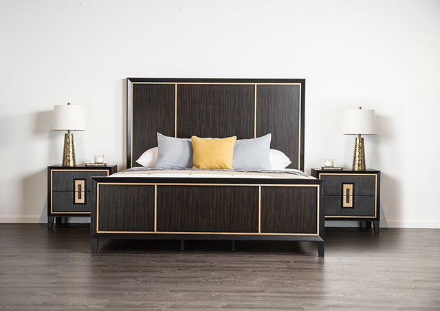 Kenyada - 5 Pc Queen Bedroom Set