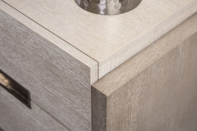 Gristalt - 4 Pc Queen Bedroom Set