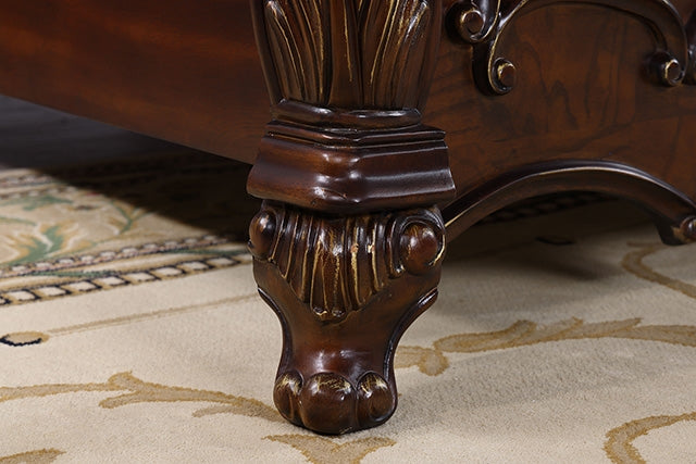 Roselli - 5 Pc Queen Bedroom Set