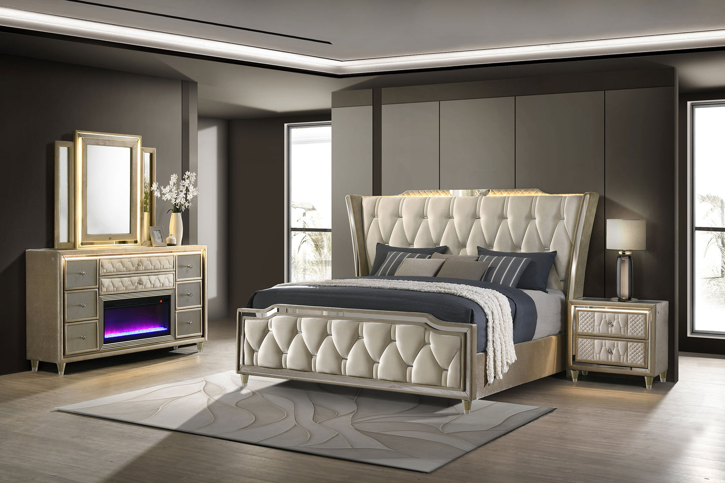 Lorient 4-piece Eastern King Bedroom Set Ivory and Camel