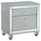 Gunnison 4-piece Eastern King Bedroom Set Silver Metallic