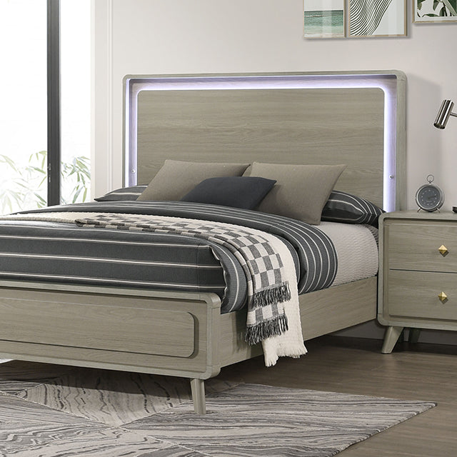 Rainier - 5 Pc Queen Bedroom Set (Panel HB)