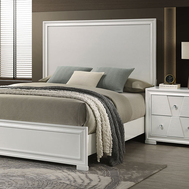 Holsted - 4 Pc Queen Bedroom Set