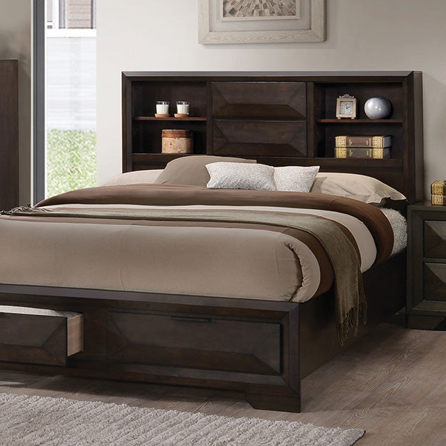 Caistor - 4 Pc Queen Bedroom Set