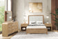 Handforth - 5 Pc Queen Bedroom Set