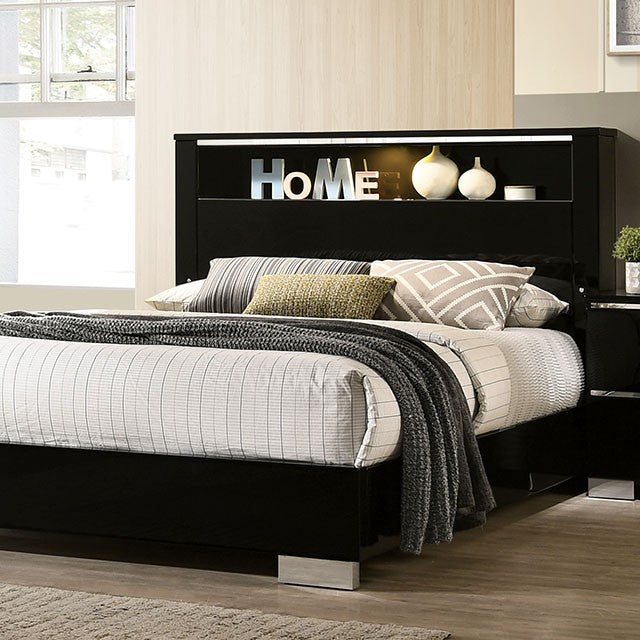 Carlie - 5 Pc Queen Bedroom Set