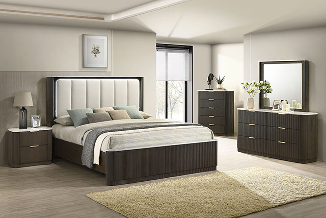 Lantrisant - E.King Bed