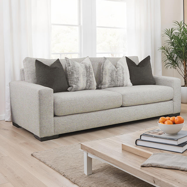 Romsey - Loveseat
