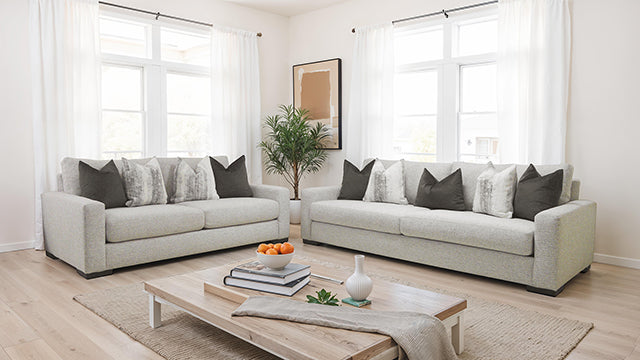 Romsey - Loveseat