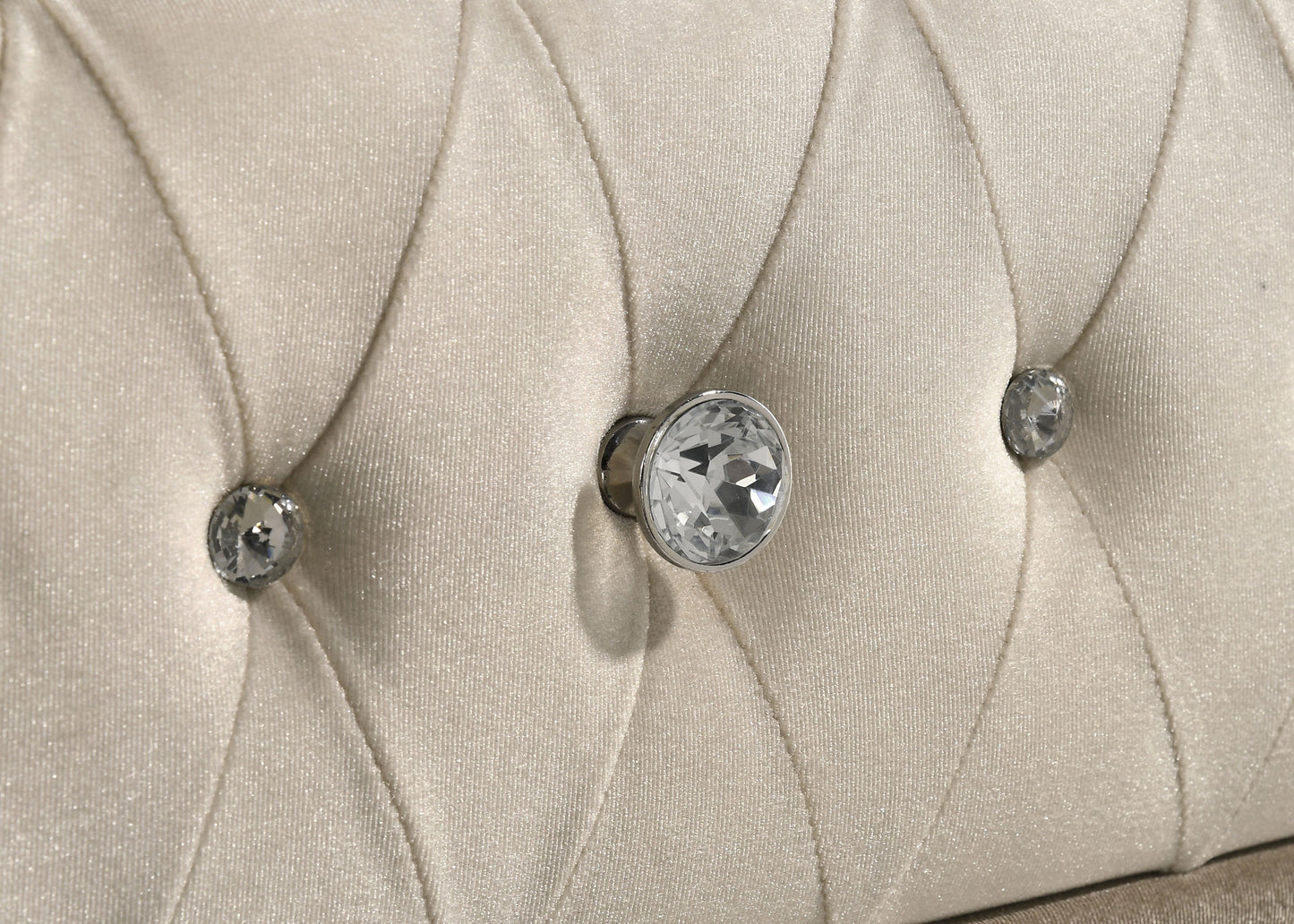 Antonella 7-drawer Upholstered Dresser with Mirror Ivory
