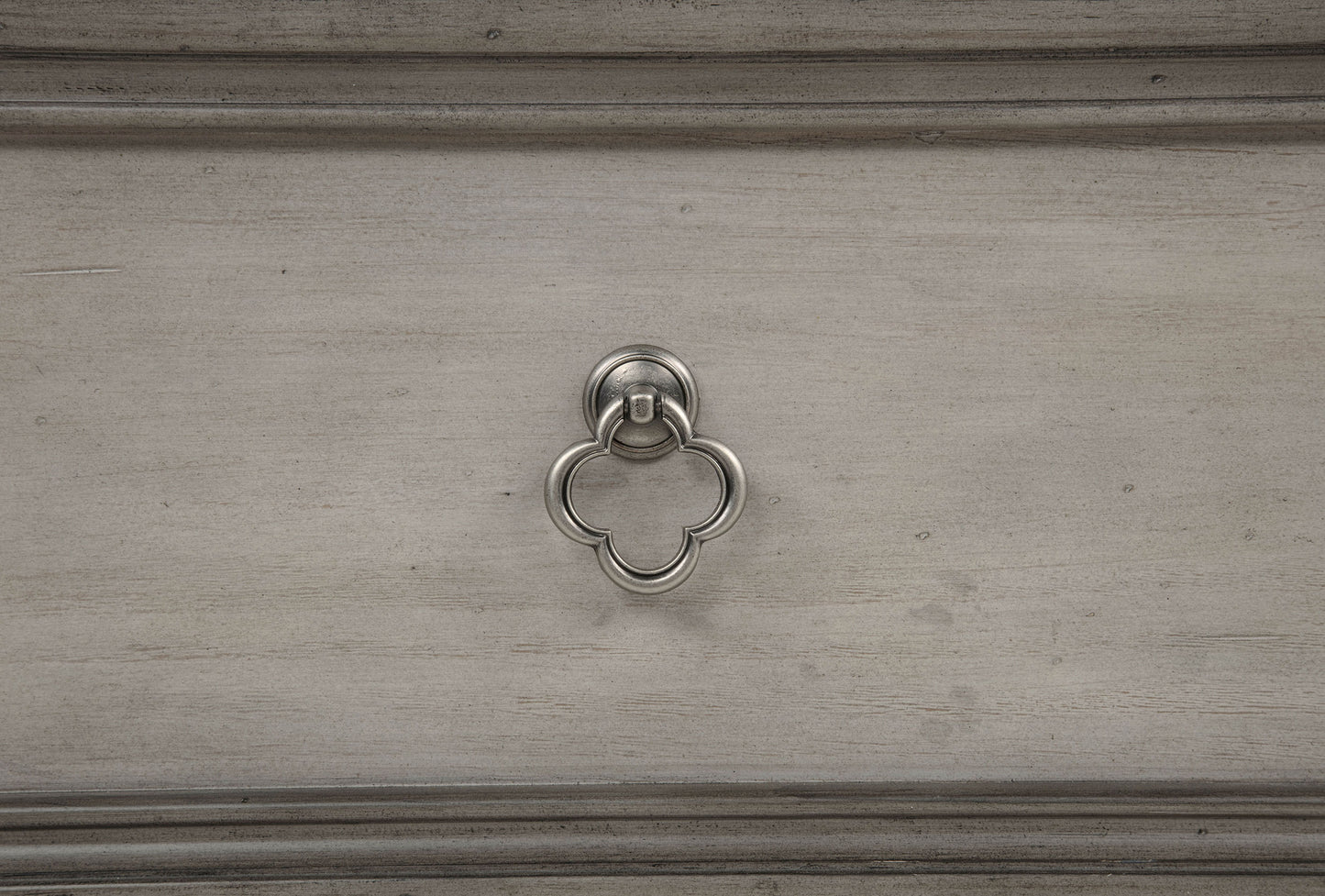 Cresswell 4-drawer Door Chest with Hidden Storage Weathered Taupe